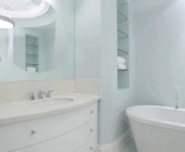 Ванная комната белого цвета